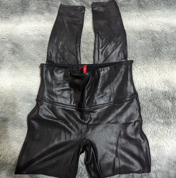 Spanx - Picture 1 of 3